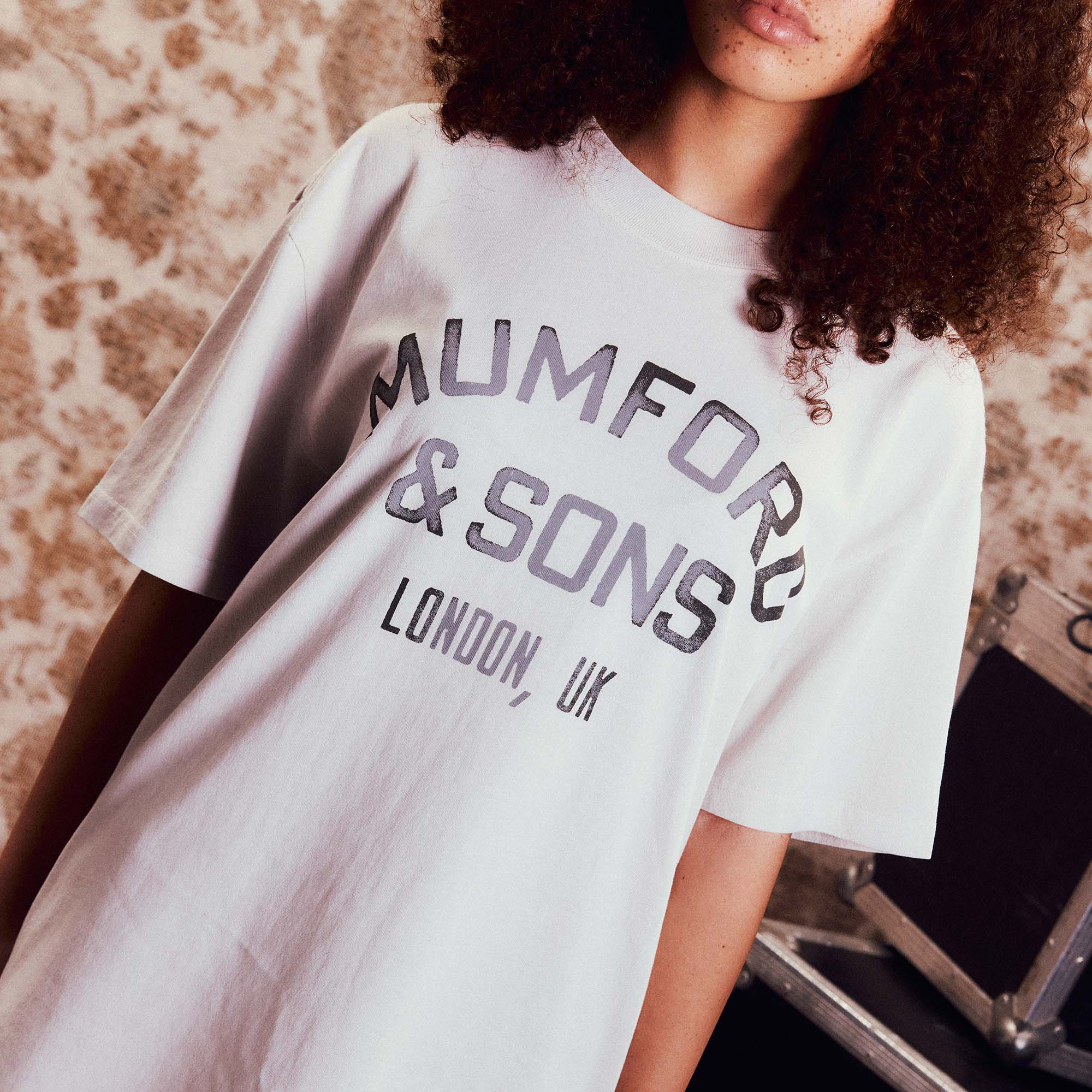 Mumford & Sons  - Ivory Vintage Logo T-Shirt